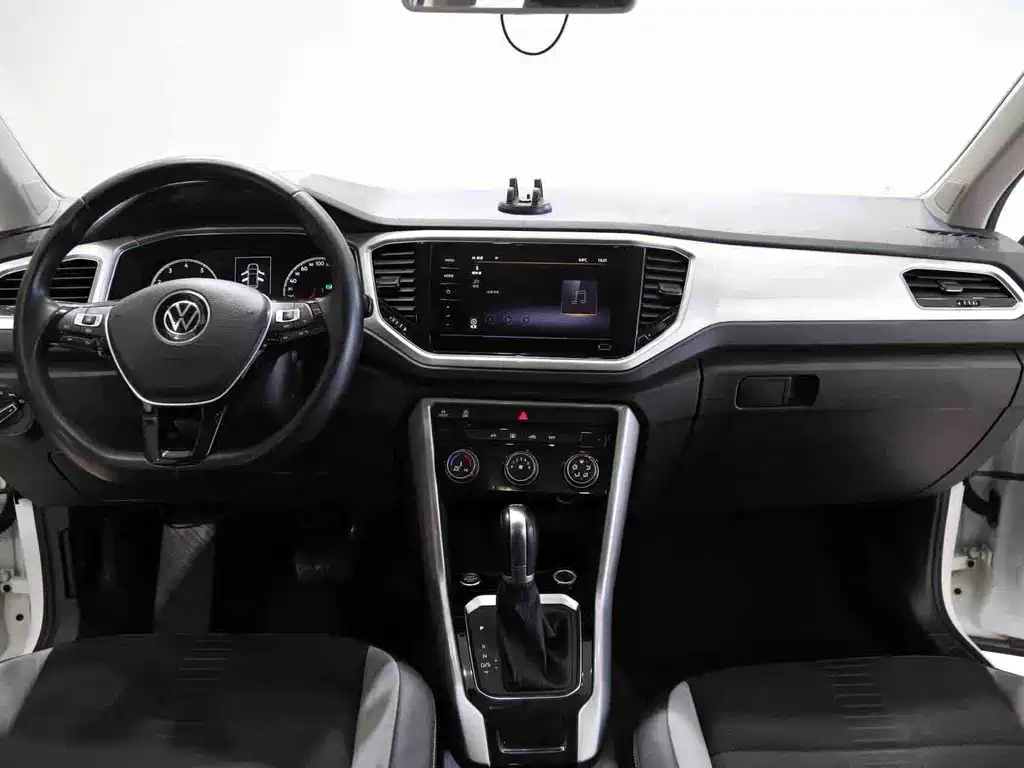 Volkswagen T-Roc 2022 — фото 13