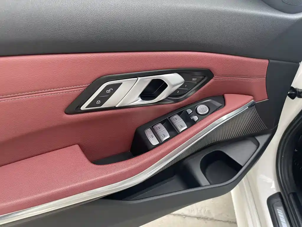 BMW 3 Series 2023 — фото 13