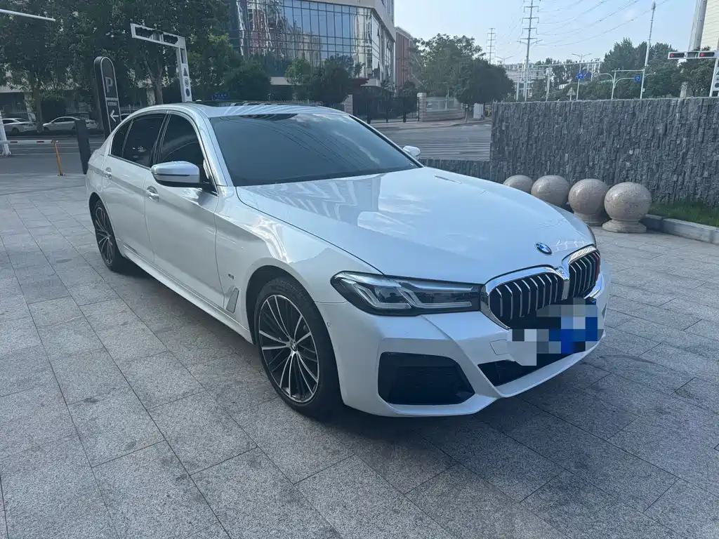 BMW 5 Series 2023