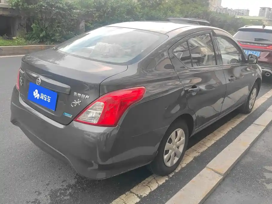 Nissan Sunny 2016