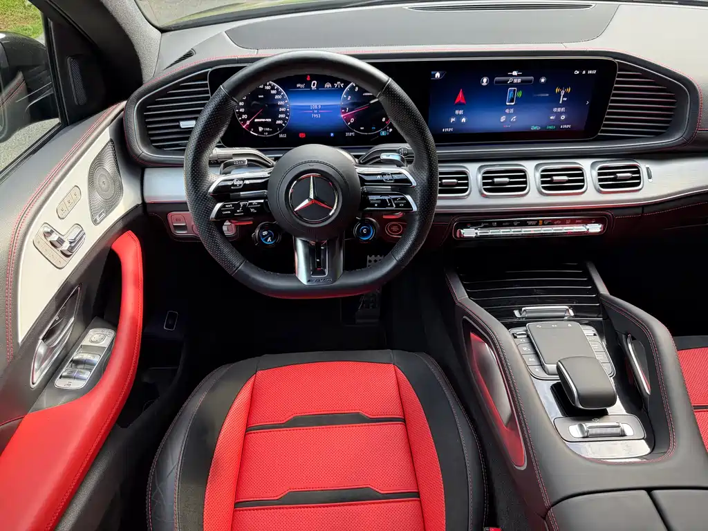Mercedes-Benz GLE Coupe AMG 2025 — фото 8