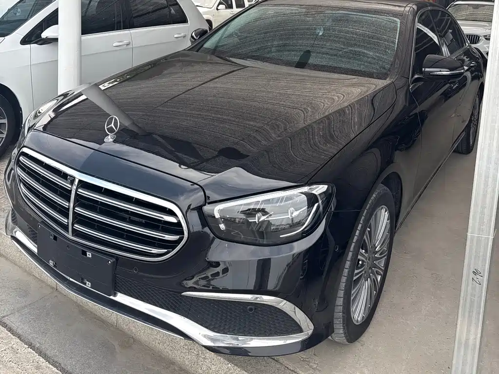 Mercedes-Benz E-Class 2023 — фото 1