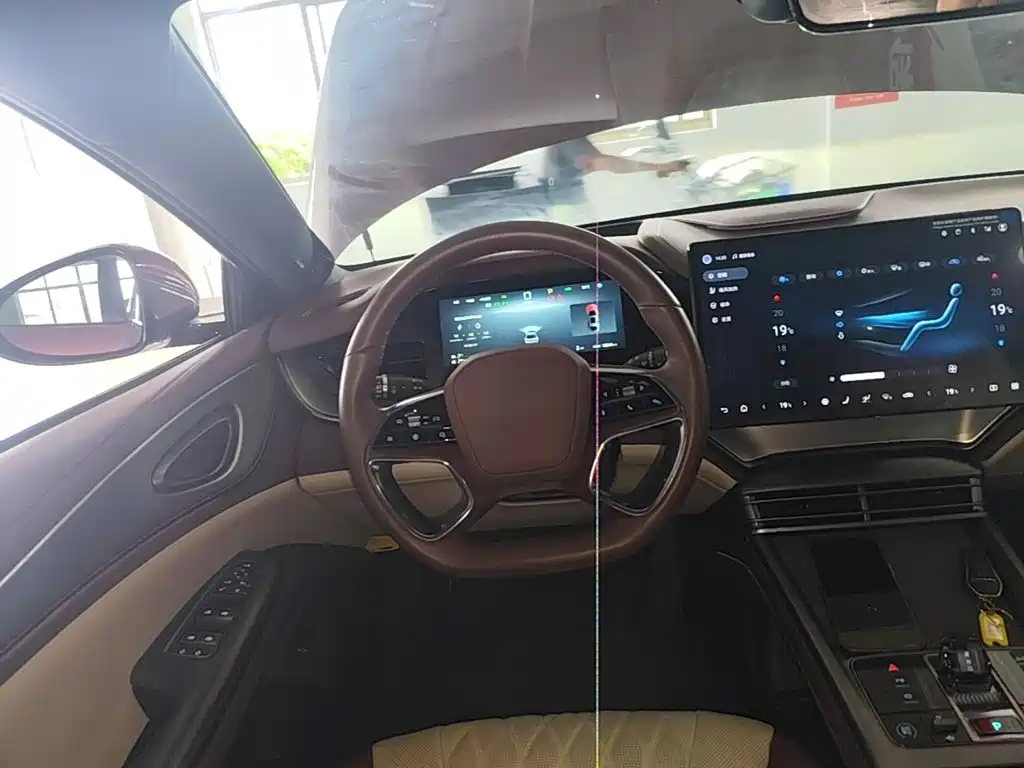 BYD Seal 07 DM-i 2024 — фото 11