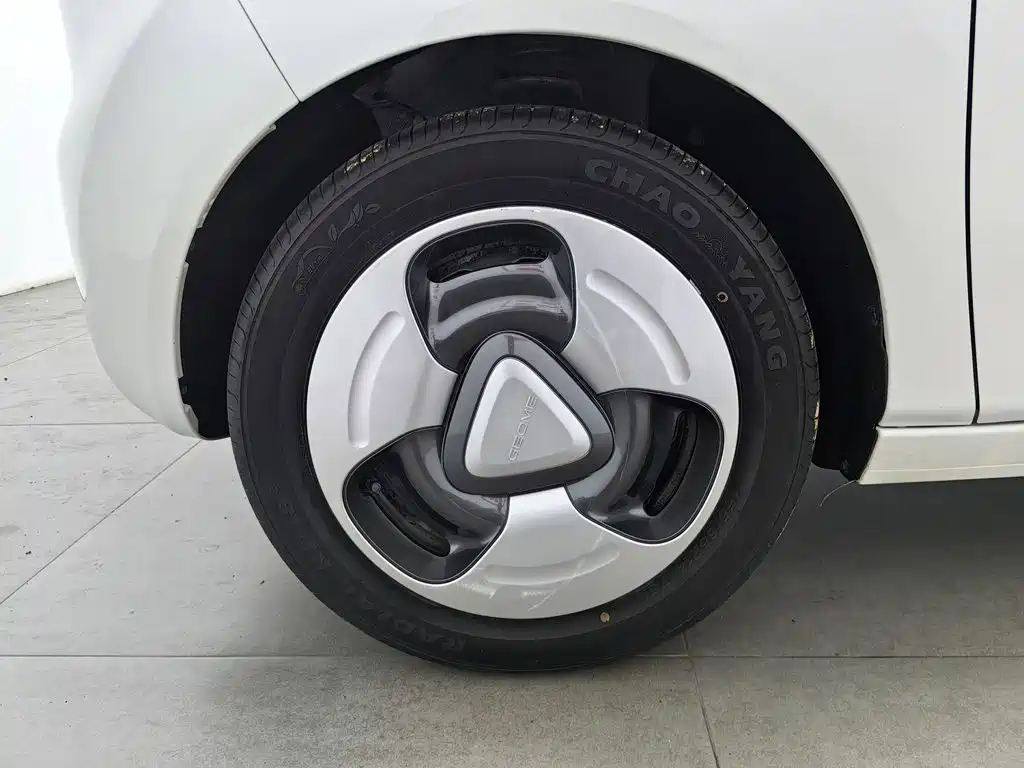 Geely Galaxy Panda 2023 — фото 17