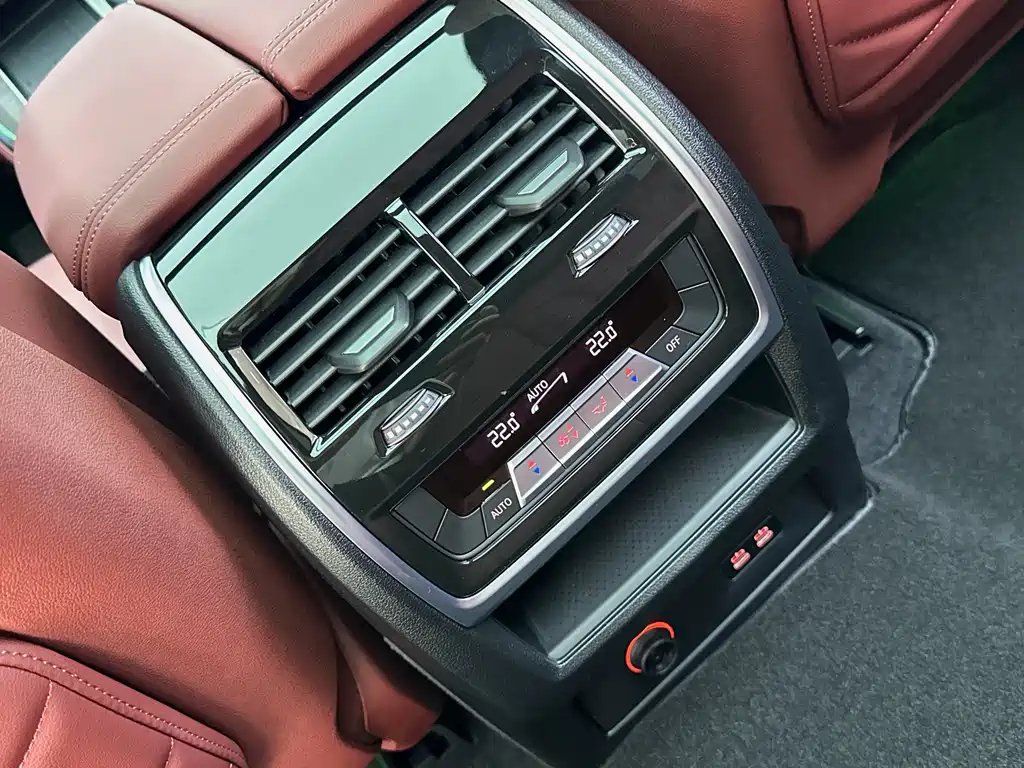BMW X5 2025 — фото 14