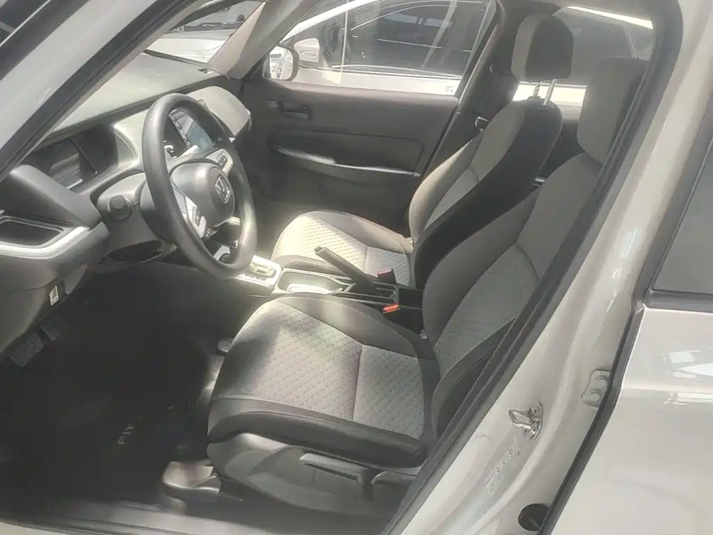 Honda Fit 2024 — фото 15