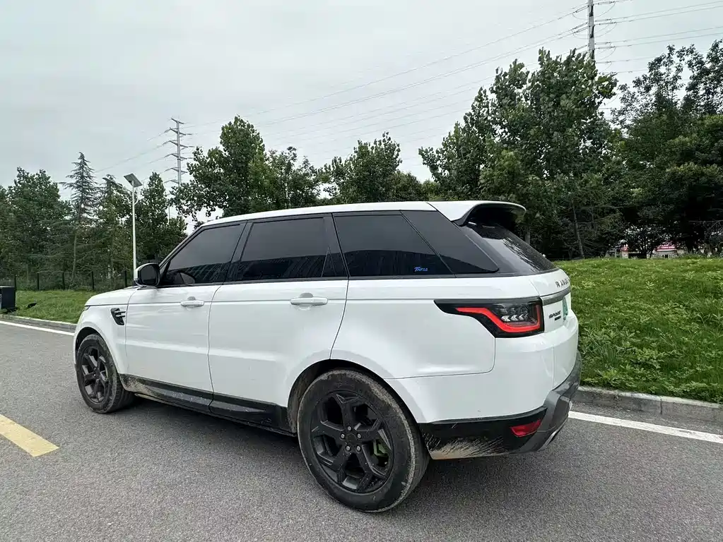 Land Rover Sport PHEV 2019 — фото 4