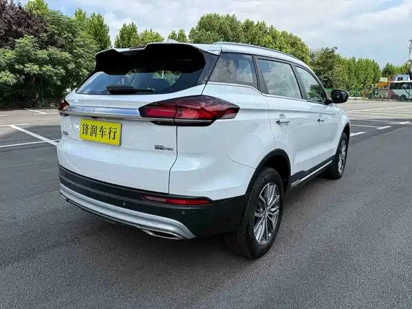 Geely Boyue 2021