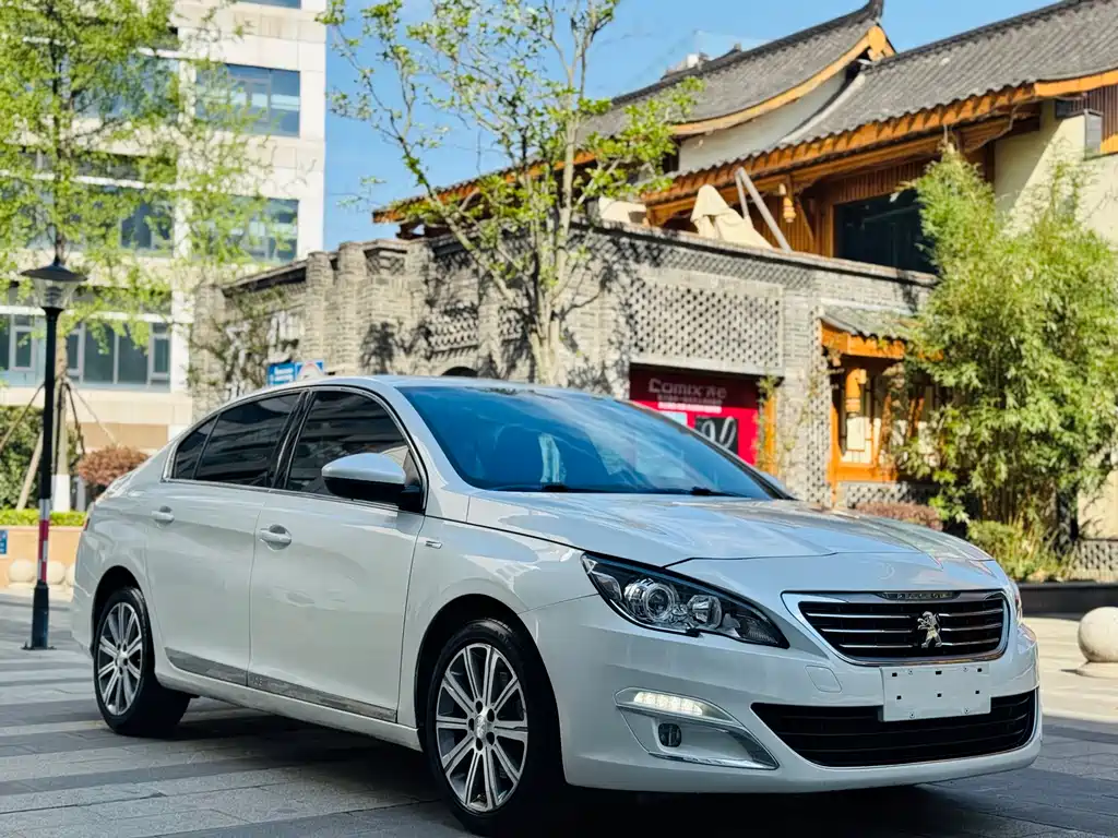 Peugeot 408 2018 — фото 3
