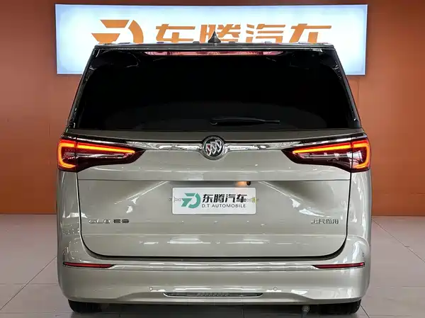 Buick GL8 2023