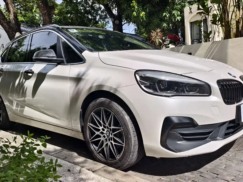 BMW 2 Series Active Tourer 2019 — фото 8