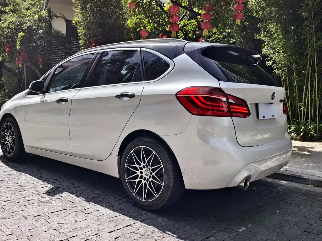 BMW 2 Series Active Tourer 2019 — фото 3