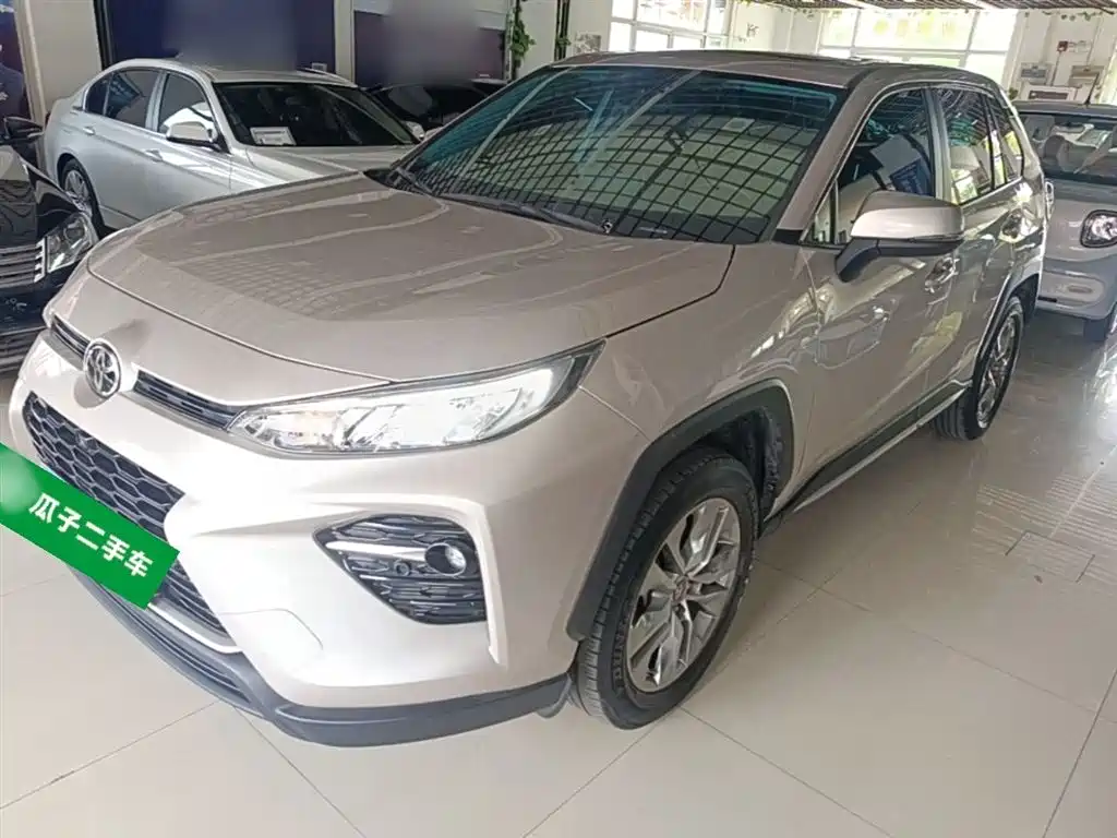 Toyota Wildlander 2022 — фото 2