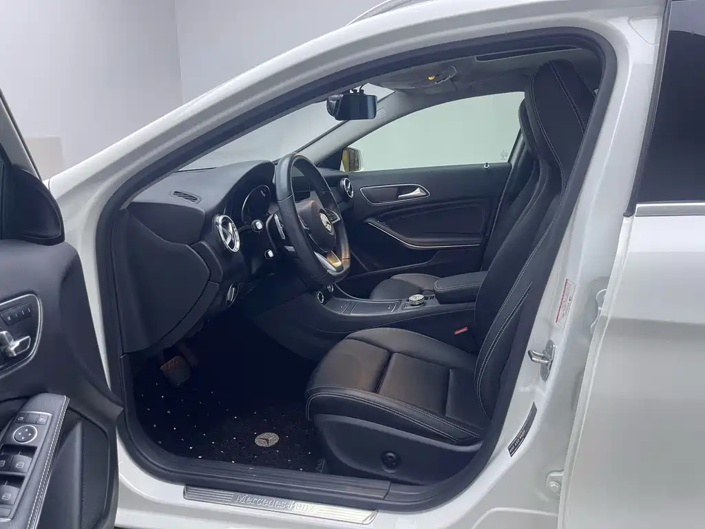 Mercedes-Benz GLA 2020 — фото 13