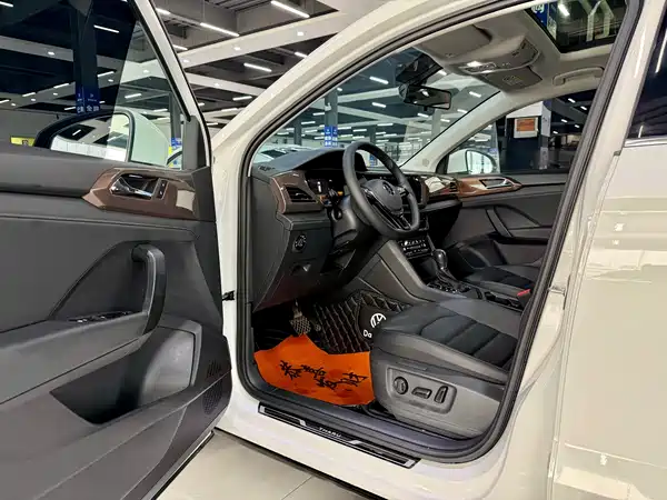 Volkswagen Tharu 2023
