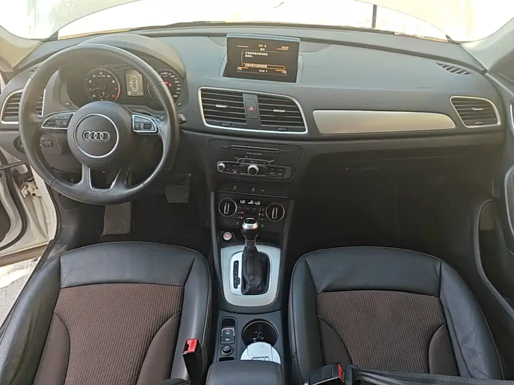 Audi Q3 2018 — фото 10