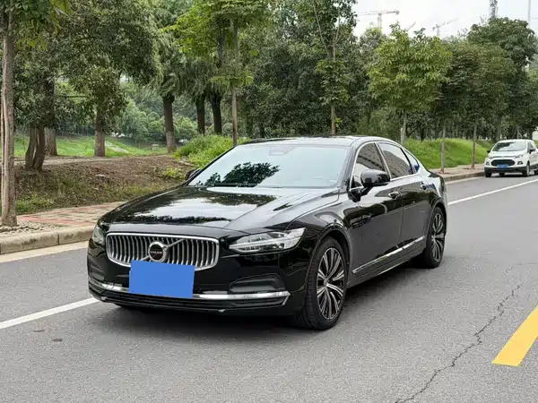 Volvo S90 2022