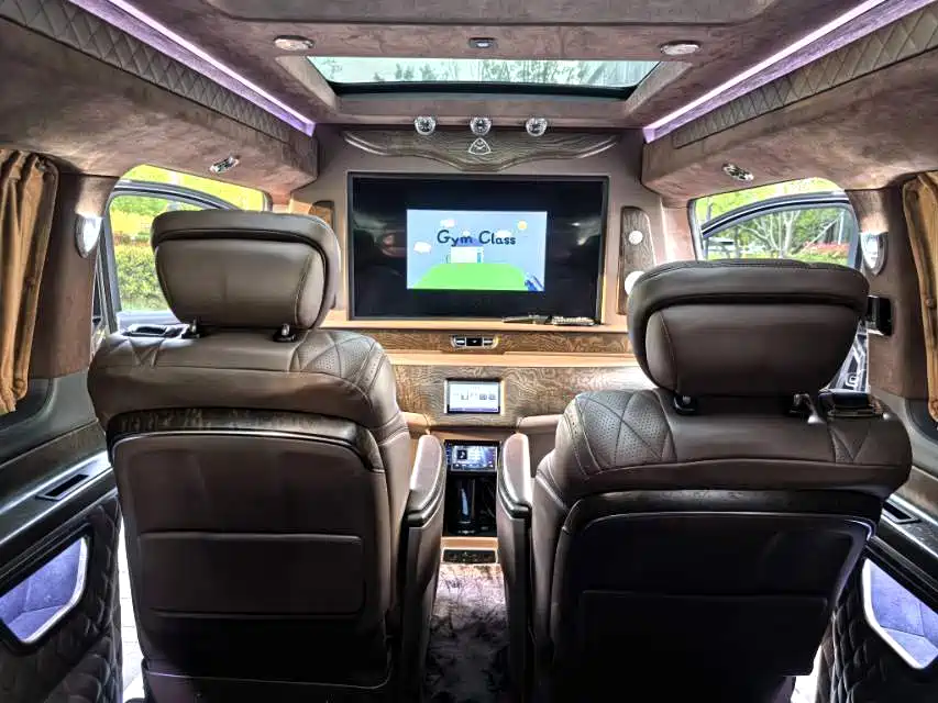 Mercedes-Benz V-Class 2020 — фото 10