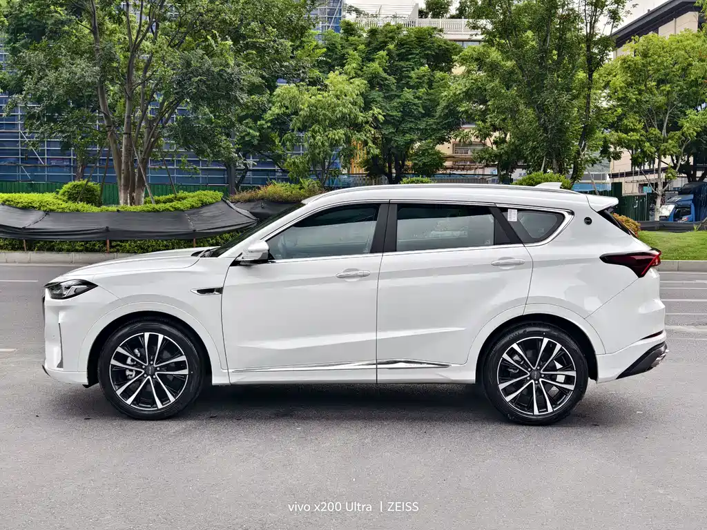 Jetour X70 PLUS 2023 — фото 11