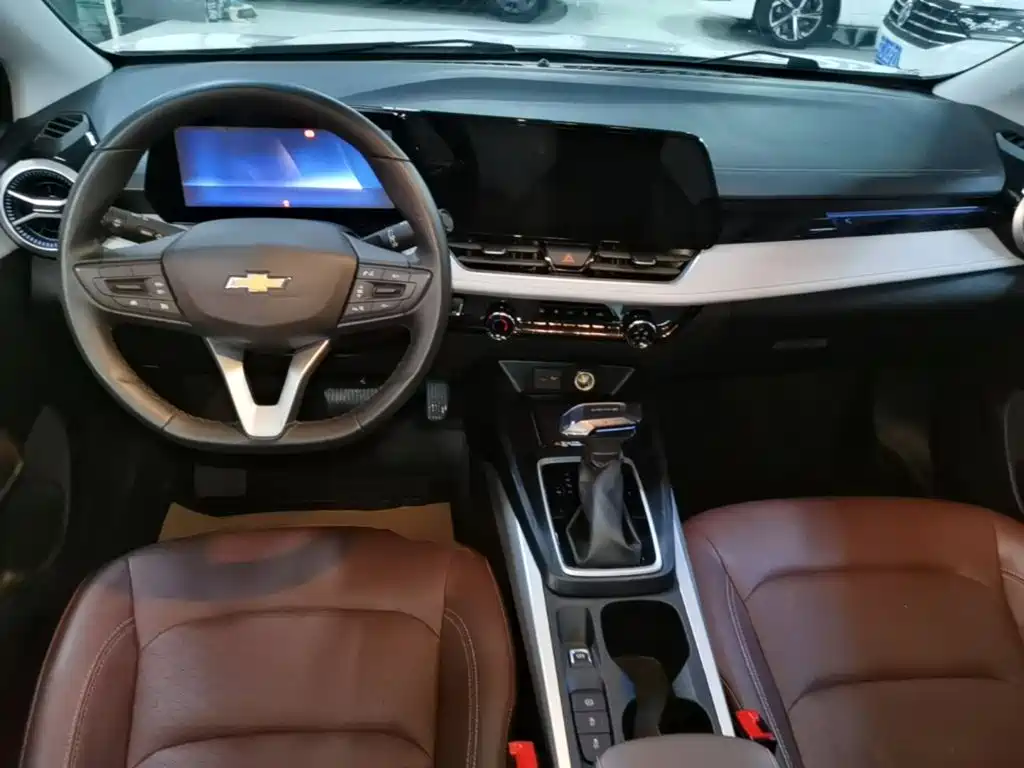 Chevrolet Cruze 2023 — фото 10