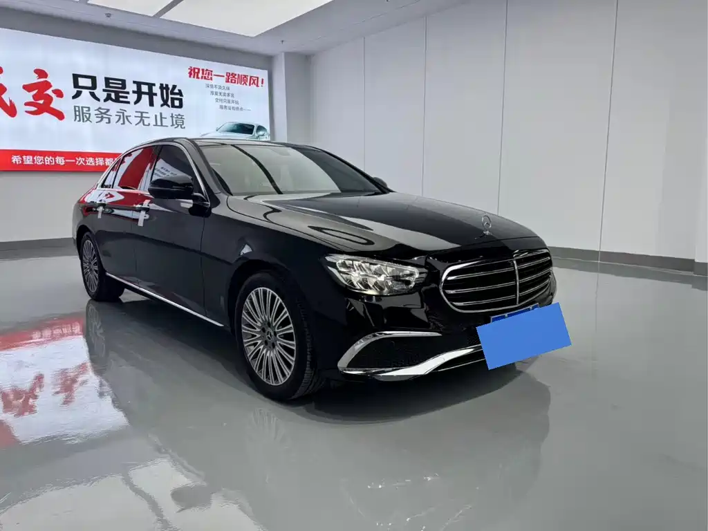 Mercedes-Benz E-Class 2023