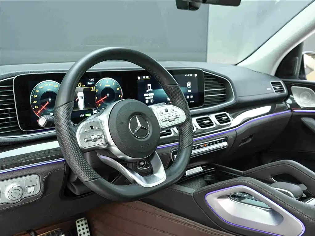 Mercedes-Benz GLS 2024 — фото 7