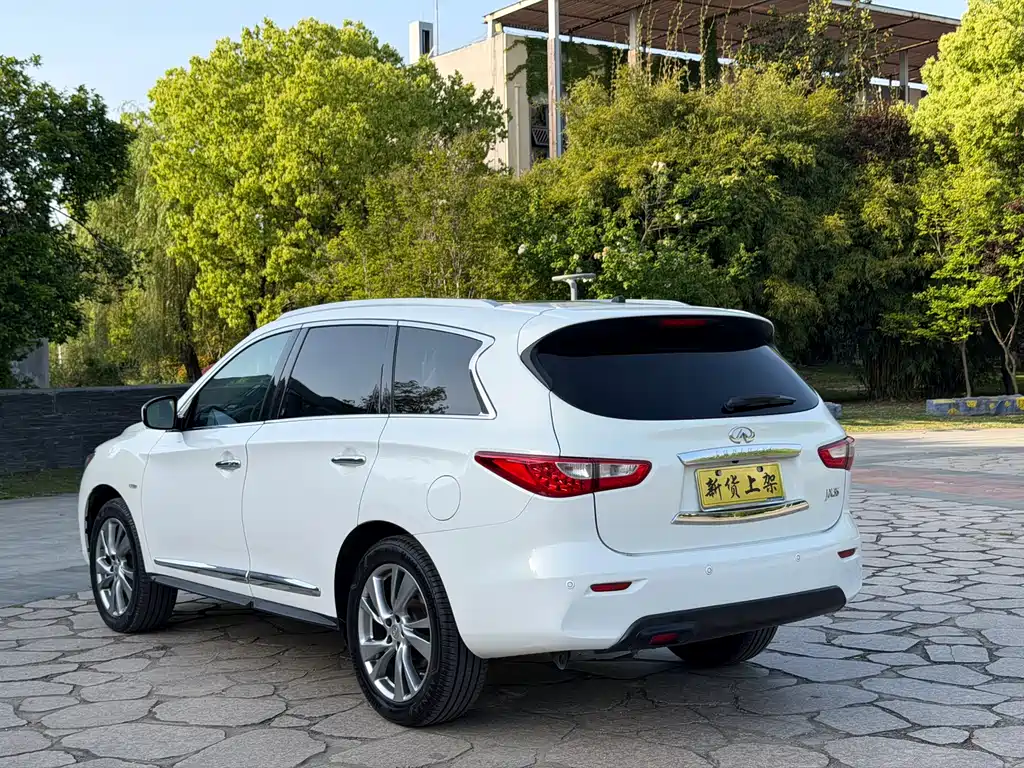 Infiniti JX 2015 — фото 13