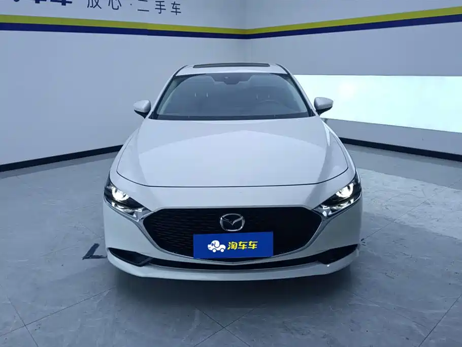 Mazda 3 Axela 2021 — фото 2