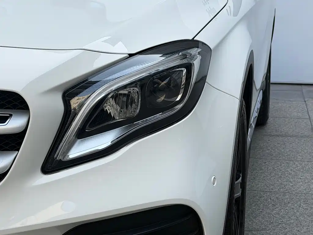 Mercedes-Benz GLA 2019