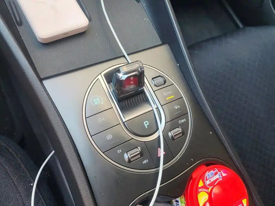 BYD Seal 05 DM-i 2025 — фото 16