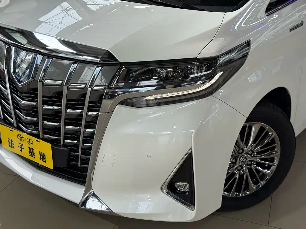 Toyota Alphard 2020 — фото 5