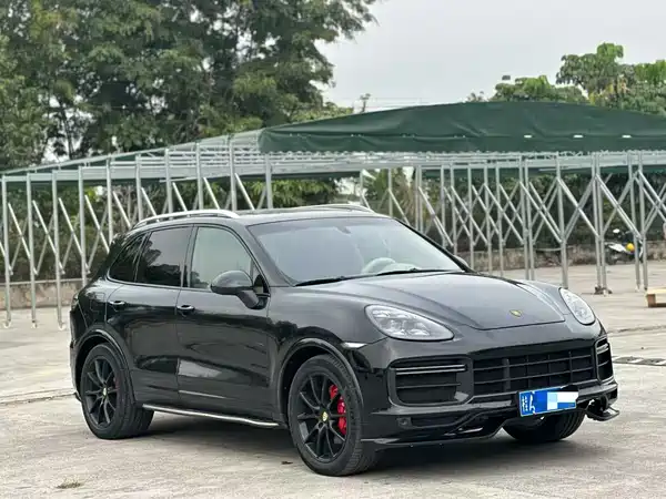 Porsche Cayenne 2011