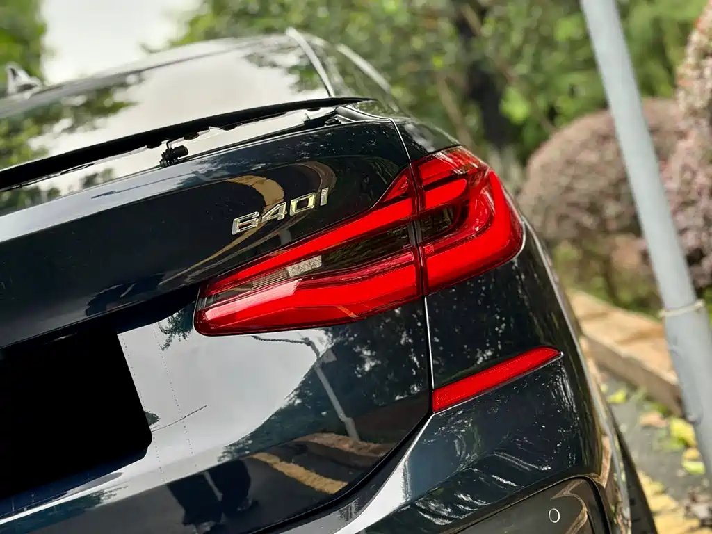 BMW 6 Series GT 2018 — фото 18