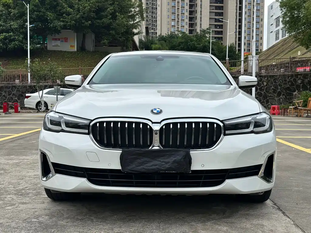 BMW 5 Series 2021 — фото 2