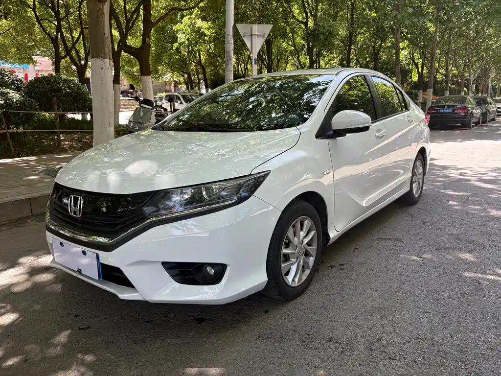 Honda Greiz 2016 — фото 1
