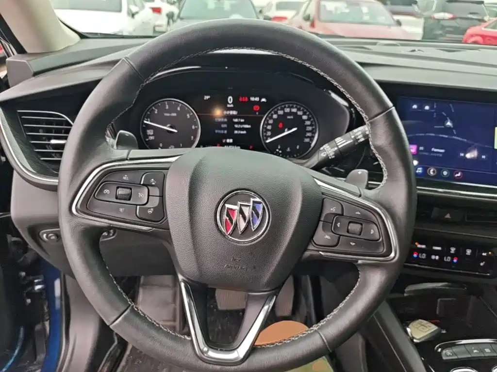 Buick Envision Plus 2023 — фото 11