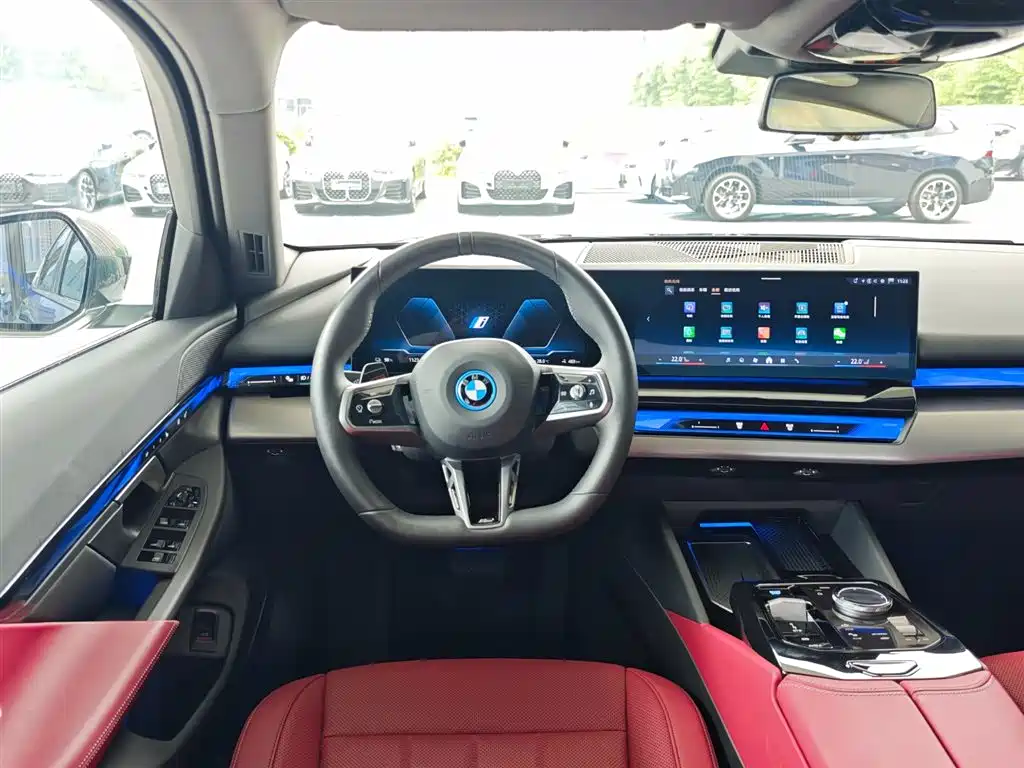 BMW i5 2025 — фото 10
