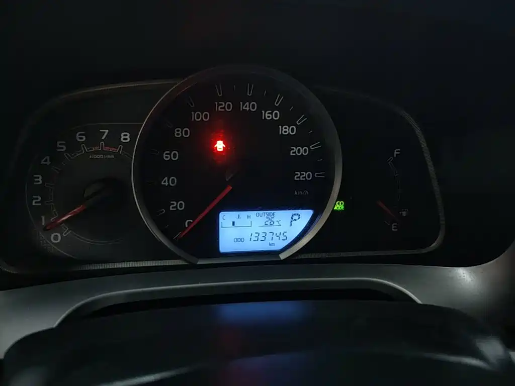 Toyota RAV4 2017 — фото 12