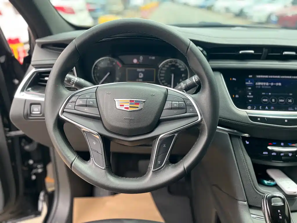 Cadillac XT5 2020 — фото 20