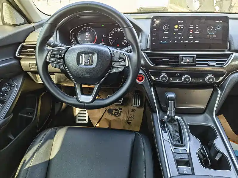 Honda Accord 2022 — фото 8