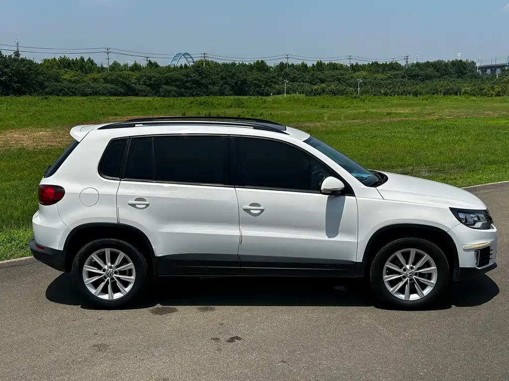Volkswagen Tiguan 2019 — фото 12