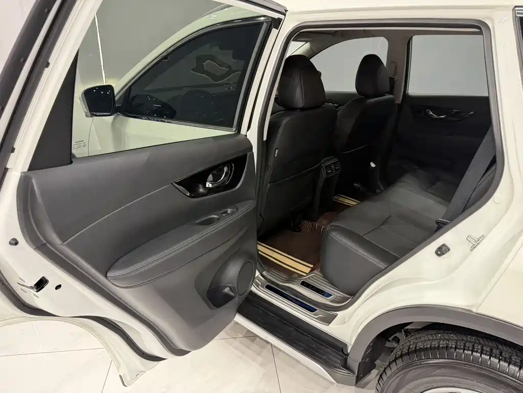 Nissan X-Trail 2023 — фото 16