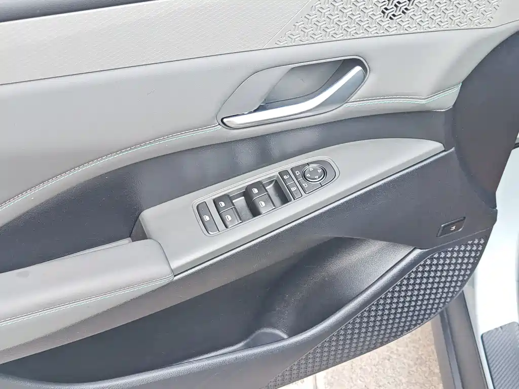 BYD Qin PLUS 2025 — фото 10