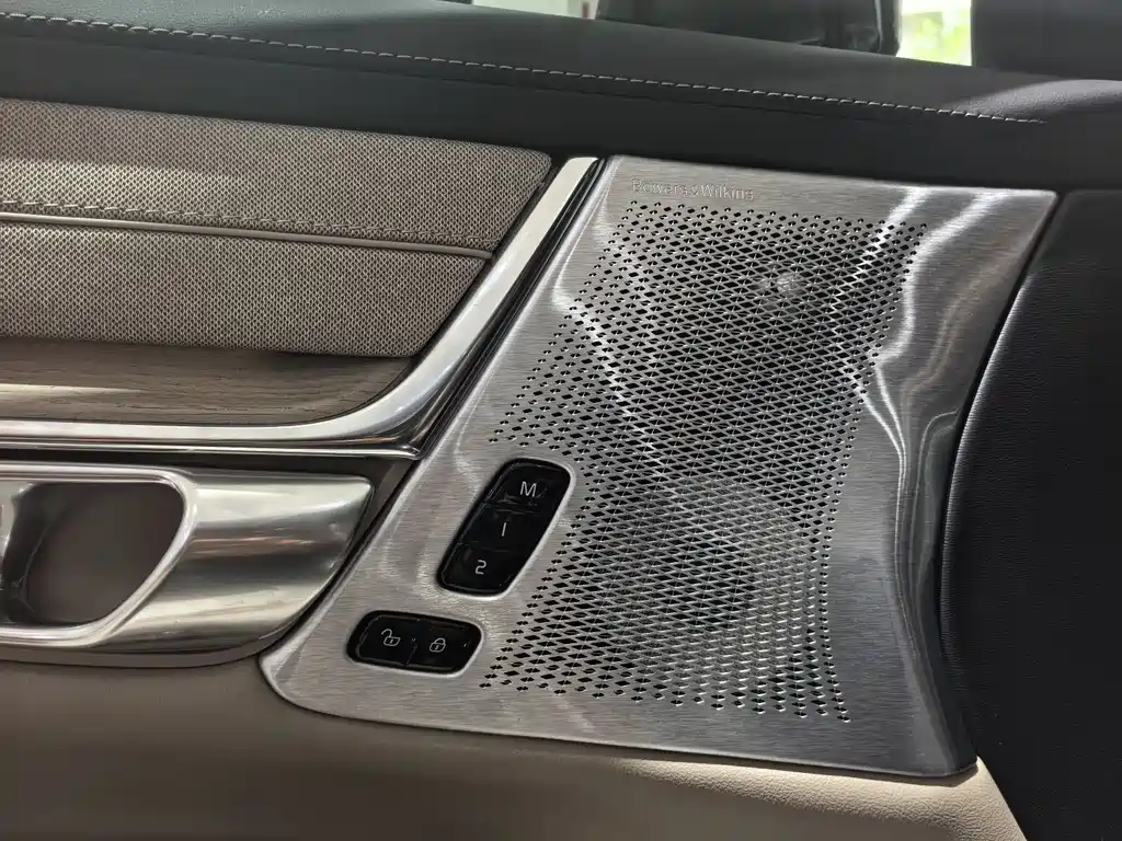 Volvo S90 PHEV 2025 — фото 10