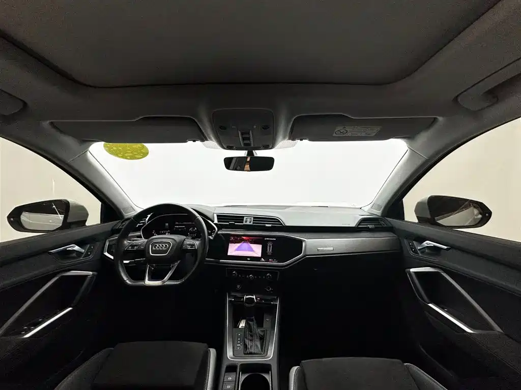 Audi Q3 2022 — фото 10