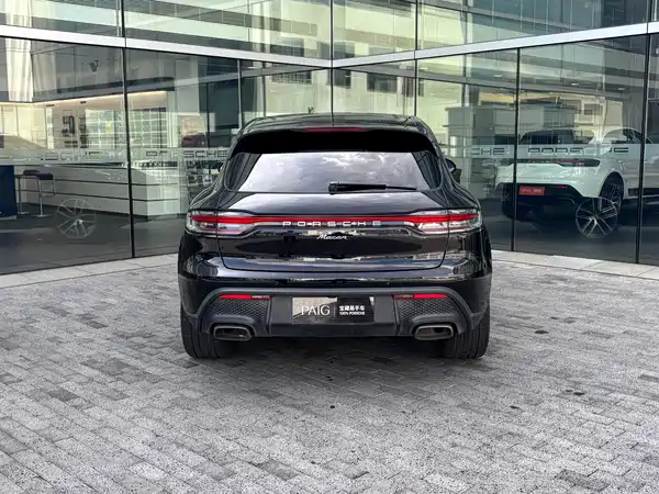 Porsche Macan 2023