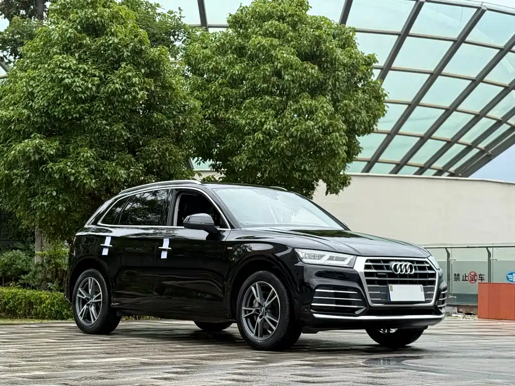 Audi Q5L 2020 — фото 3