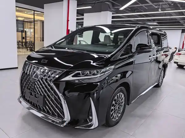 Lexus LM 2020