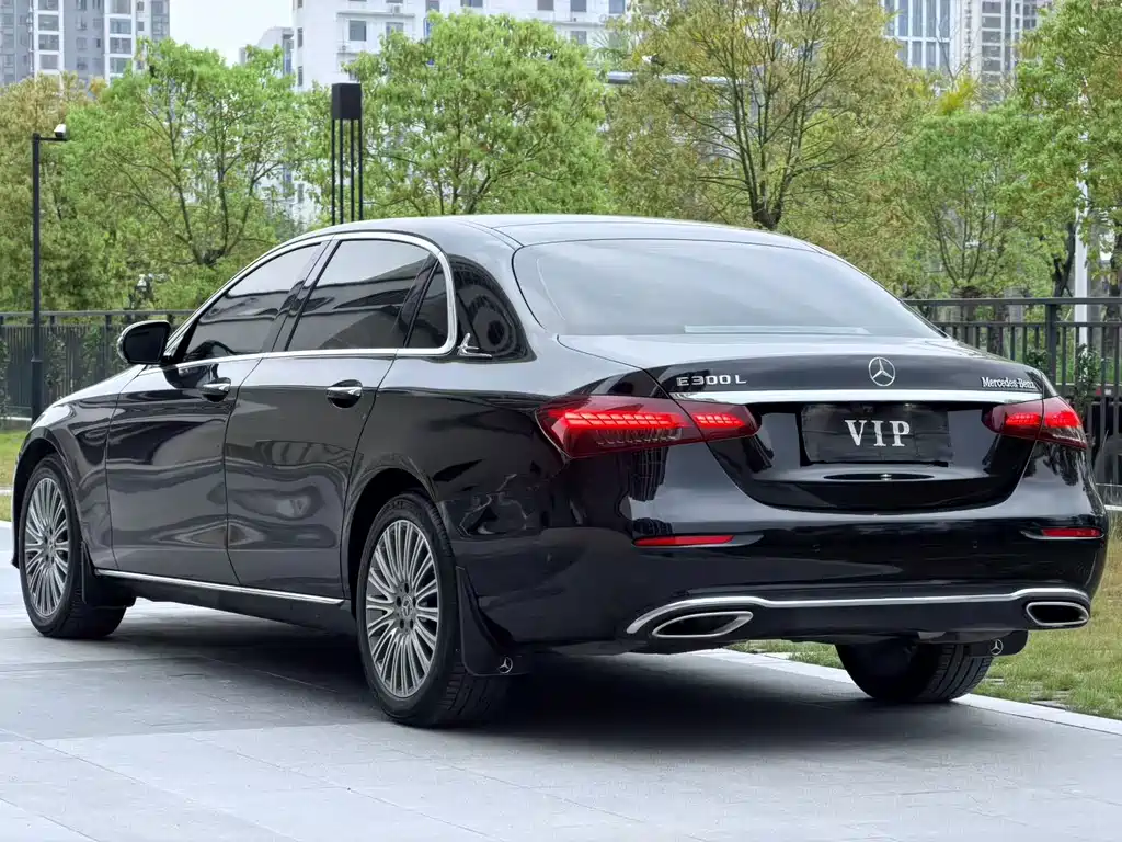 Mercedes-Benz E-Class 2021 — фото 6