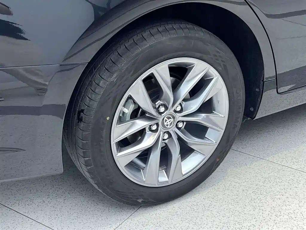 Toyota Avalon 2022 — фото 10